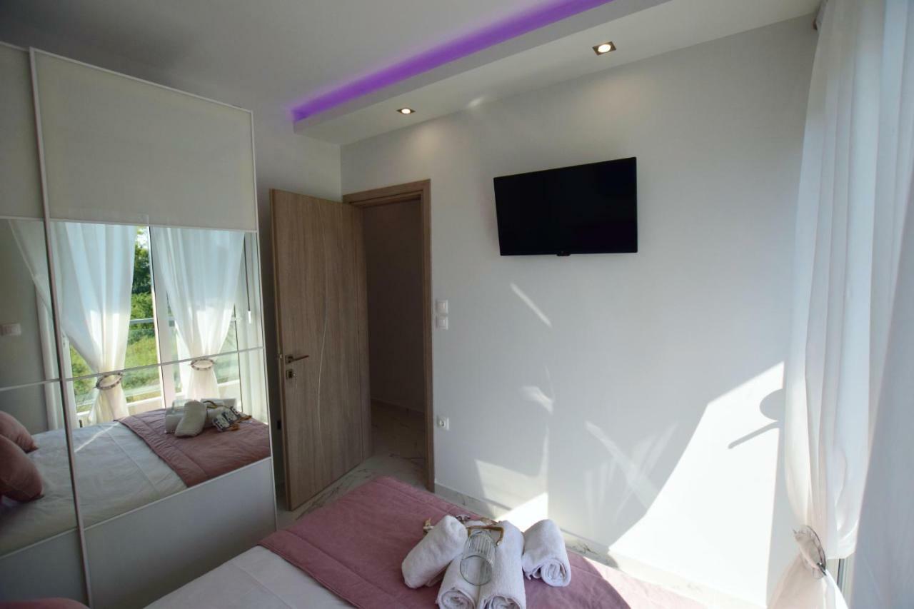 V Luxury Suites Toroni 3 Eksteriør billede