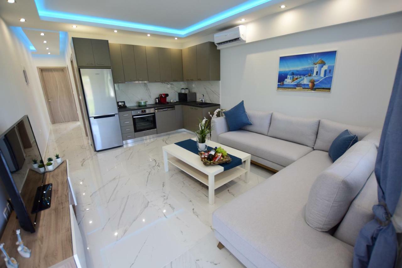V Luxury Suites Toroni 3 Eksteriør billede