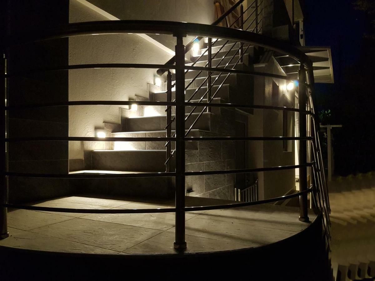 V Luxury Suites Toroni 3 Eksteriør billede
